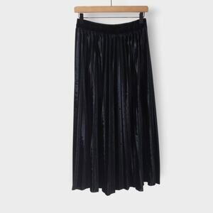 On 34th Black Velvet Pleated Midi Skirt Sz Small Goth Emo Dark Fairy Romantic